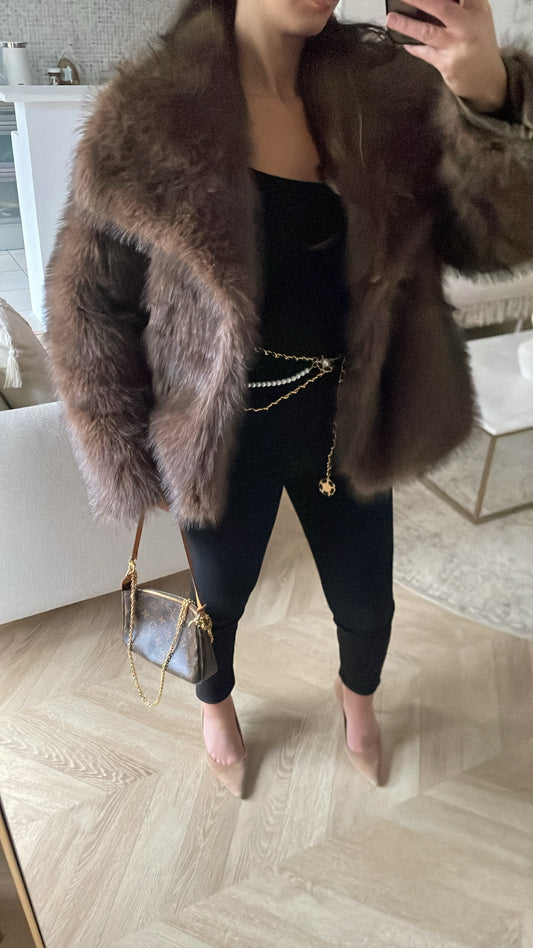 Manteau marron vegan à col